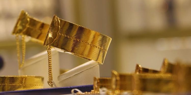 Düşük ayarlı sahte altın