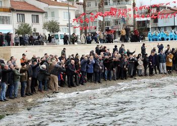 Göç yollarında yaşamını yitirenler anıldı