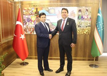 C.K. Hasanoğlu’na ‘Halklar Dostluğu Nişanı’