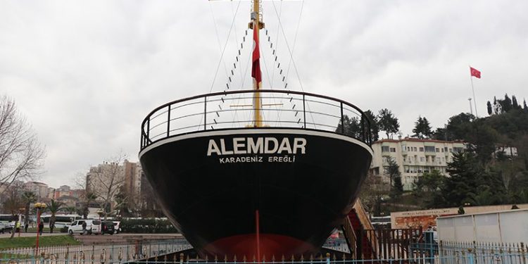 Gazi Alemdar şehitleri anıldı