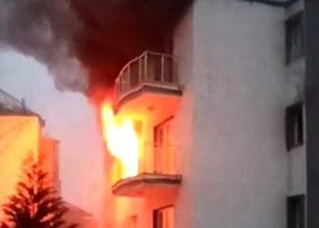 Şarjdaki telefon yangına neden oldu