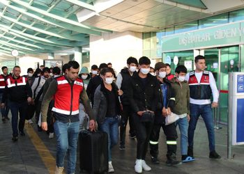 139 kaçak göçmen sınır dışı edildi