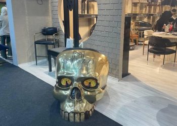 Kuru kafa şeklinde sandalye yaptılar