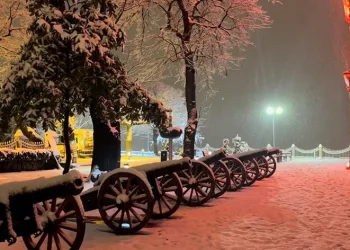 Bursa’da şiddetli kar yağışı etkisini gösterdi