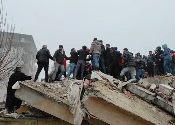 Şanlıurfa’da enkaz altından 2 kişi böyle kurtarıldı