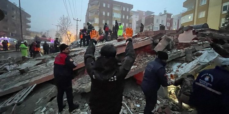 Kahramanmaraş’ta 7,7 büyüklüğünde deprem