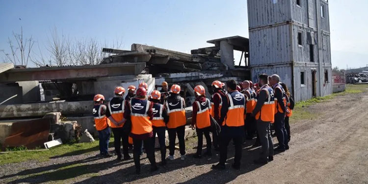 “Tüm Türkiye her zaman olduğu gibi tek yürek tüm yaraları saracaktır”