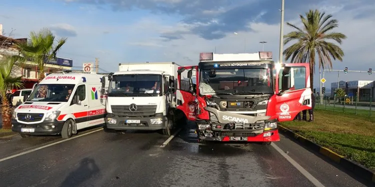 Destek için gidiyordu, kaza yaptı