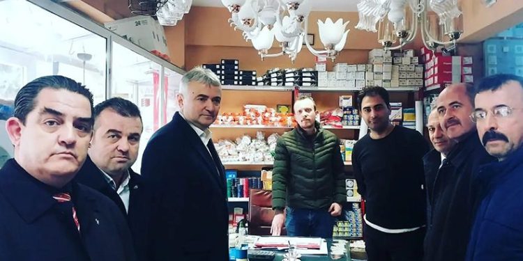 MHP Osmangazi’den esnafa ziyaret
