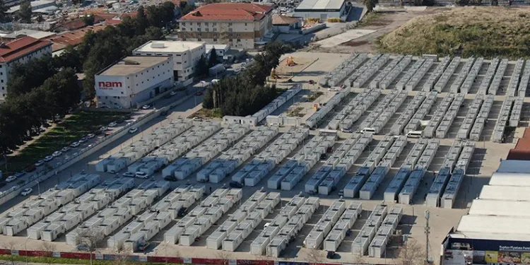 Konteyner kenti depremzedelere açılacak