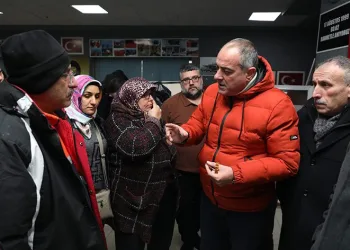 Gemlik’ten depremzedelere 32 tır yardım