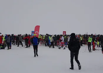 Yüksekova’da ‘Kayaklı Koşu Eleme Yarışması’ heyecanı