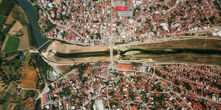 Mustafakemalpaşa’da nüfus arttı