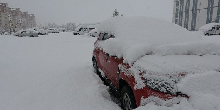 Bingöl kar kalınlığı 40 santime ulaştı