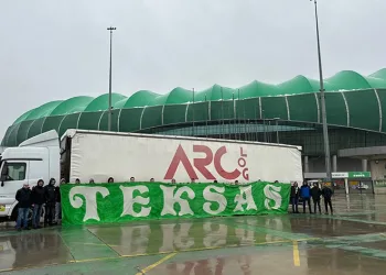 Bursaspor taraftarından depremzedeler için yardım