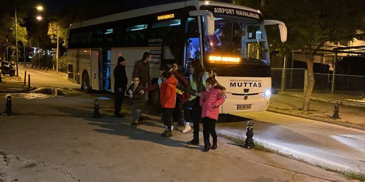 112 depremzede otellere yerleştirildi