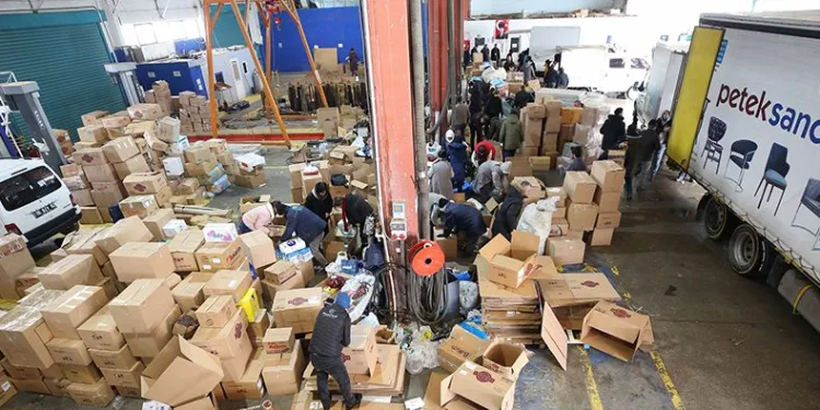 Nilüfer’de yardım seferberliği sürüyor