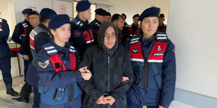 Dini nikahlı karısı tarafından öldürülmüş!