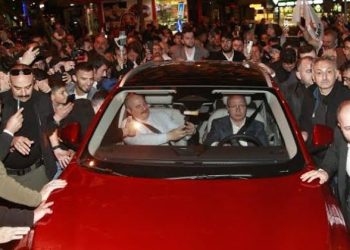 Sanayi ve Teknoloji Bakanı Mustafa Varank’a Orhangazi’de yoğun ilgi