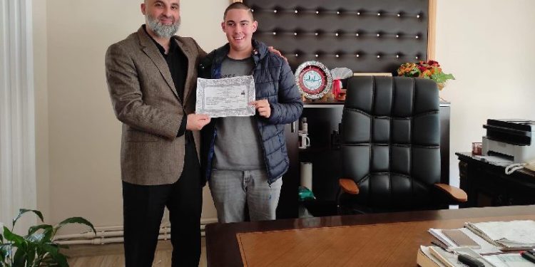 Avusturalyalı Turist, müslüman oldu