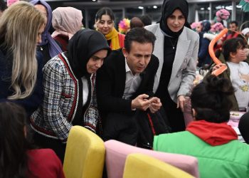 Yetim çocuklar iftar programında bir araya geldi