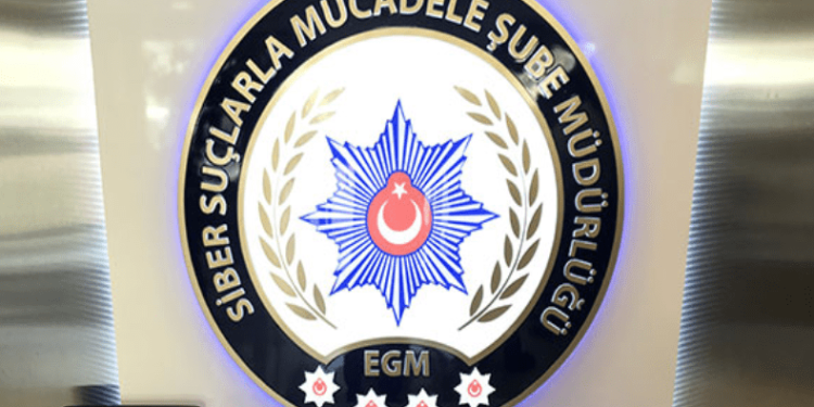 İstanbul merkezli 18 ilde siber dolandırıcılık operasyonu