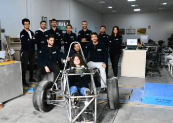 Çevre dostu Formula 1 otomobili üretiyorlar