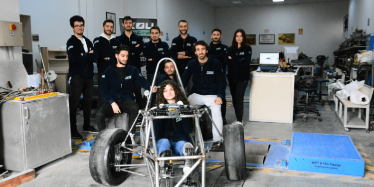 Çevre dostu Formula 1 otomobili üretiyorlar