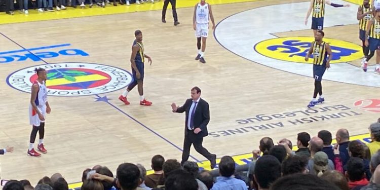 Ergin Ataman sahayı terk etti