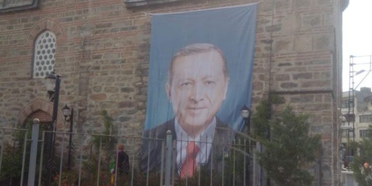 Mehmet Hasanoğlu: “Camiler kutsalımızdır”