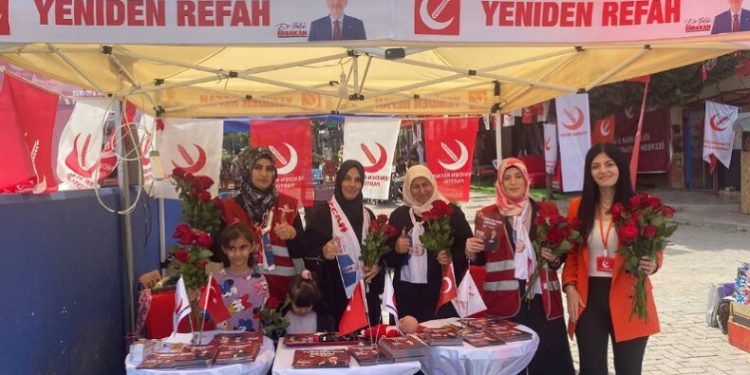 Yeniden Refah Partisi çalışmalarını sürdürüyor