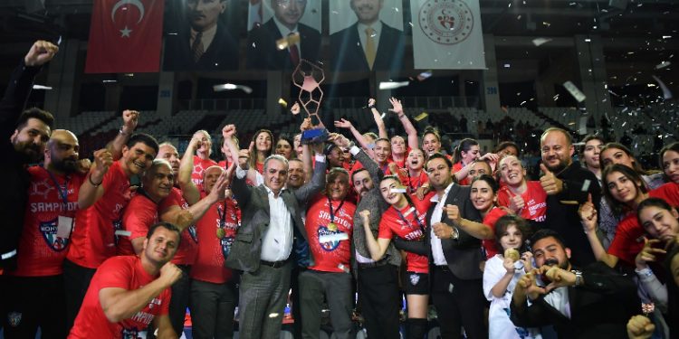 Konyaaltı hentbolda Avrupa şampiyonu