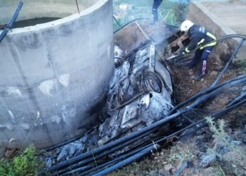 Yanan araç, çalıntı çıktı