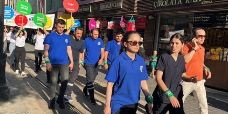 Bursa’da sağlıklı yaşam Festivali, Kortej yürüyüşüyle başladı