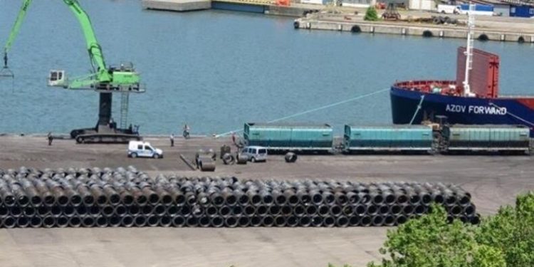 Yük gemisinde mayın alarmı