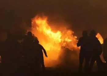 Fransa karıştı, Olaylara 40 bin polis’le müdahale ediliyor