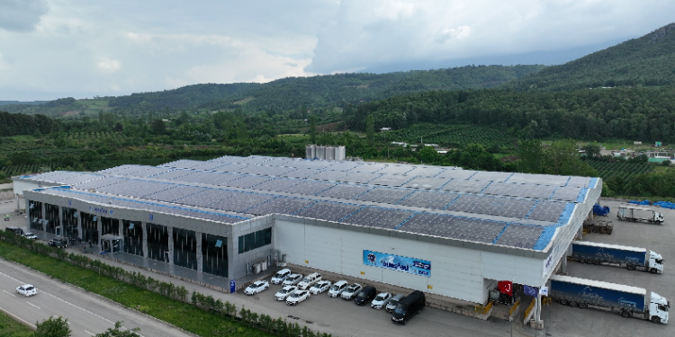 Su fabrikasında elektrik üretiliyor