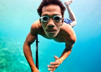 Krater gölüne tüpsüz dalış