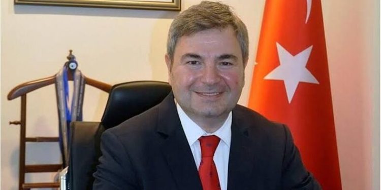 Büyükelçi Murat Karagöz hayatını kaybetti