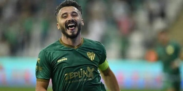 Enver Cenk Şahin’den kafa karıştıran hareket