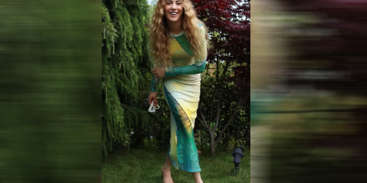 Sinem Kobal’dan yeni pozlar