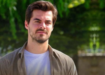 Berk Atan ile Çağla Boz aşkını ilan etti