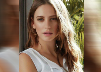 Tüylü terlikleri olay oldu