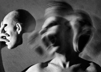 Gaipten sesler duyduğunu iddia etti