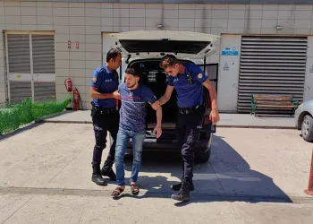 Bursa’da kuzen kavgası: Amcasının oğlunu yaraladı