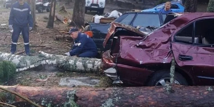 Rusya’da şiddetli fırtına can aldı