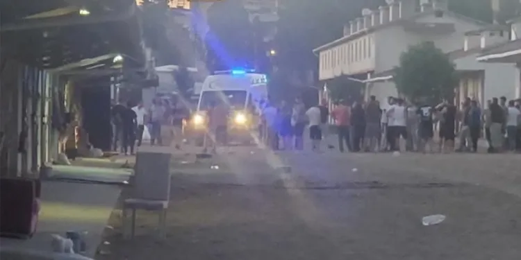 Hipodromda meydan savaşı gibi kavga