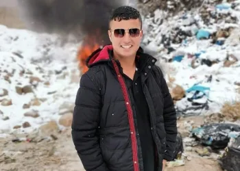 Motosiklet tıra arkadan çarptı