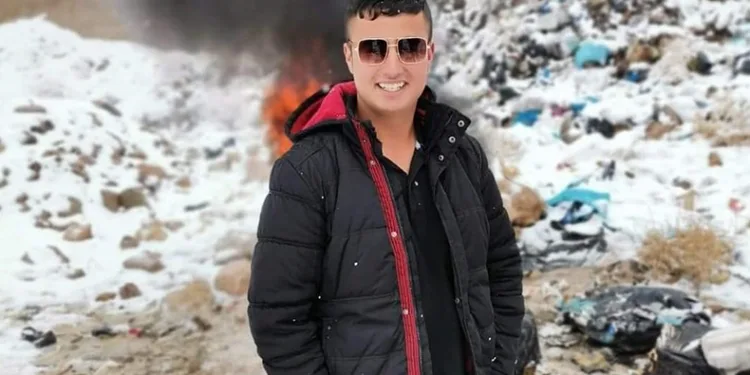 Motosiklet tıra arkadan çarptı