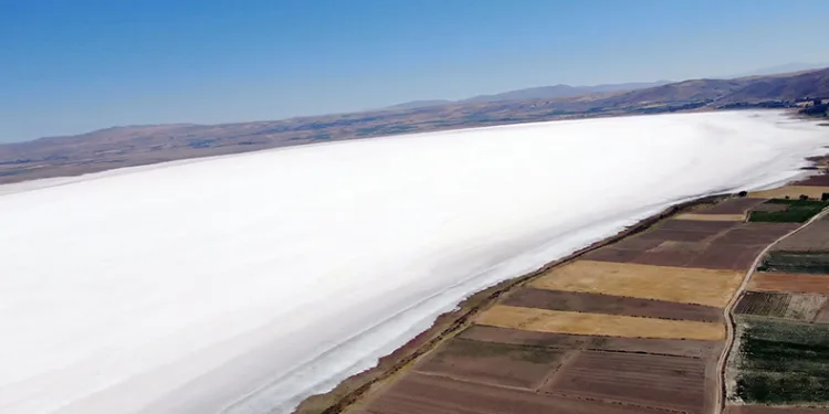 Suyu gitti, tuzu kaldı